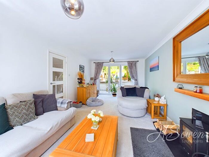 4 Bedroom Detached House For Sale In Marlborough Avenue, Torquay, TQ1