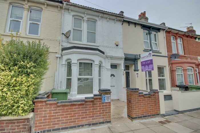 4 Bedroom Terraced House To Rent In Beresford Road, Portsmouth, PO2