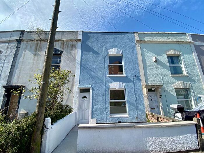 2 Bedroom Property For Sale In Beaumont Street, Easton, Bristol, BS5