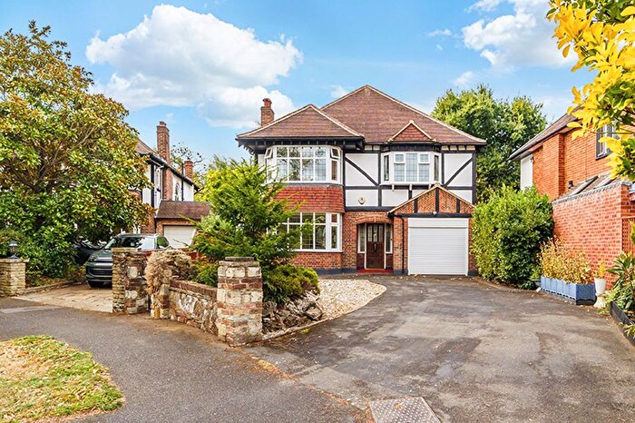 5 Bedroom Detached House For Sale In Seymour Gardens, Surbiton, KT5