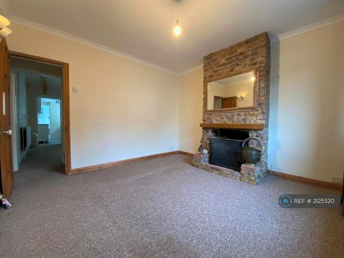 2 Bedroom Terraced House To Rent In Station Road, Rainham, Gillingham, ME8