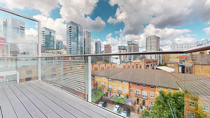 2 Bedroom Apartment To Rent In Back Church Lane, London, E1