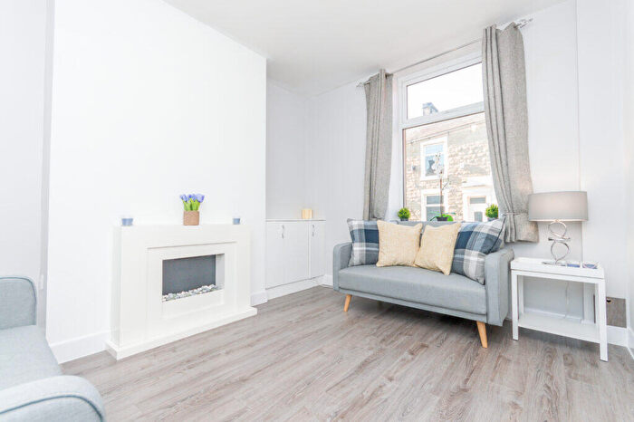 3 Bedroom Terraced House For Sale In Devonshire Street, Accrington, BB5