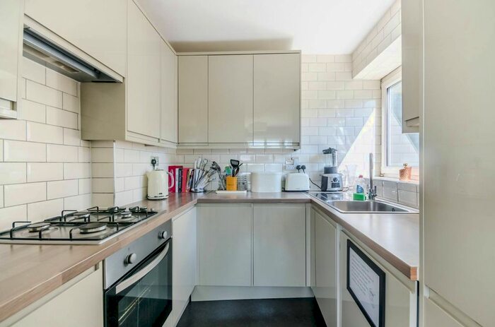 1 Bedroom Flat To Rent In Lampeter Square, Barons Court, London, W6