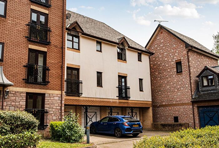 2 Bedroom Maisonette For Sale In Butlers Walk, Crews Hole, St George, Bristol, BS5