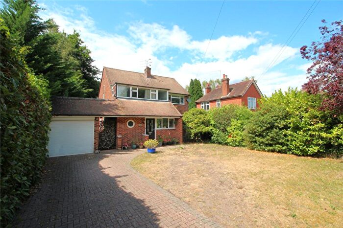 4 Bedroom Detached House For Sale In Ryelaw Road, Church Crookham, Fleet, Hampshire, GU52