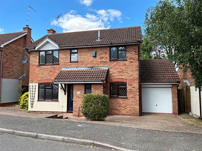 3 Bedroom Detached House For Sale In The Dingle, Daventry, Northamptonshire, NN11