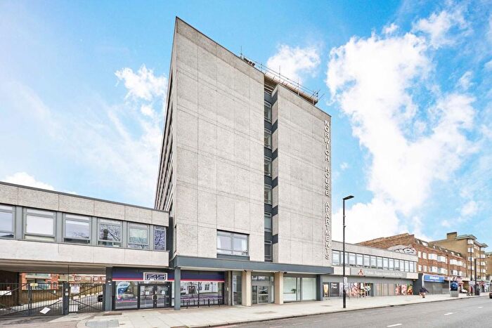 1 Bedroom Flat For Sale In Streatham High Road, Streatham, SW16