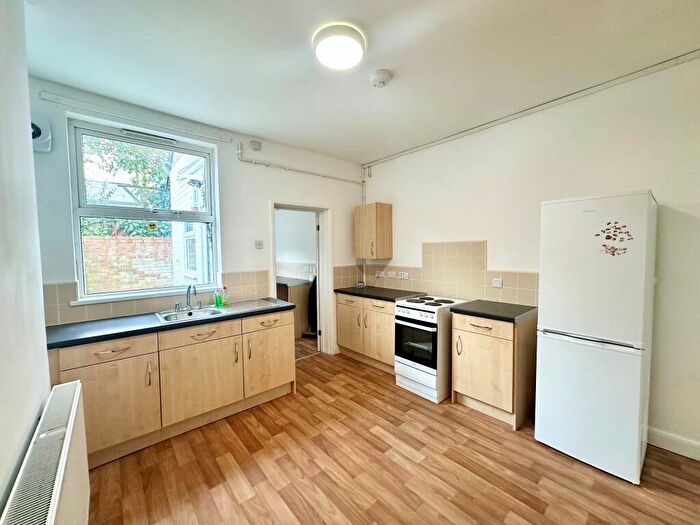 3 Bedroom Terraced House To Rent In Birrell Road, Nottingham, NG7