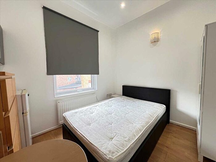 Property To Rent In Castlehill Parade, The Avenue, West Ealing, W13