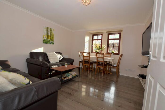 2 Bedroom Flat To Rent In East Cromwell Street, Edinburgh, EH6