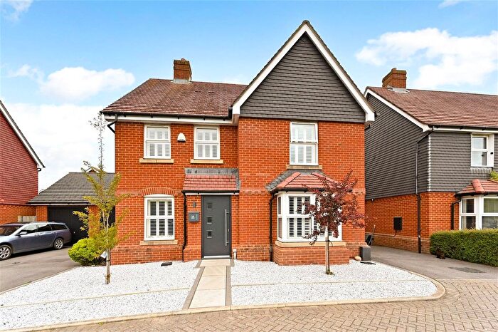 4 Bedroom Detached House For Sale In Sackville Gardens, Barnham, Bognor Regis, PO22