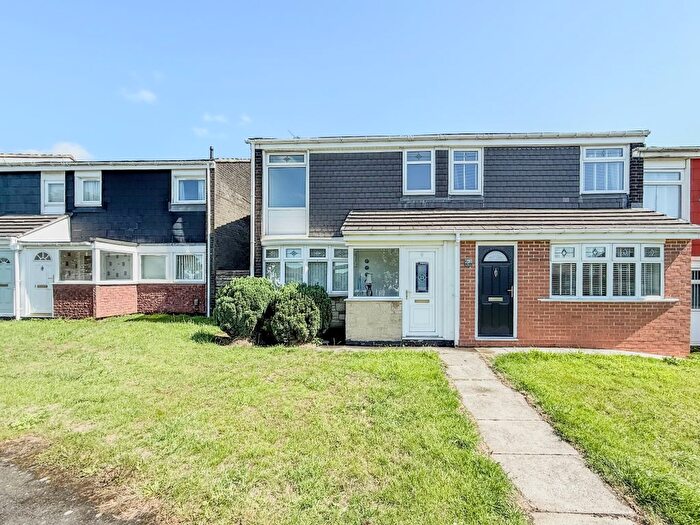 2 Bedroom End Terrace House For Sale In Hambleton Green, Harlow Green, NE9