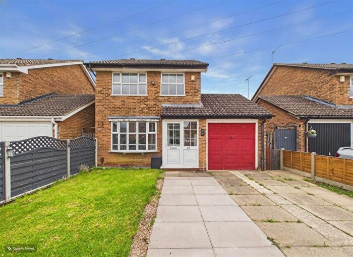 3 Bedroom Detached House For Sale In Blake Croft, Cheltenham, GL51
