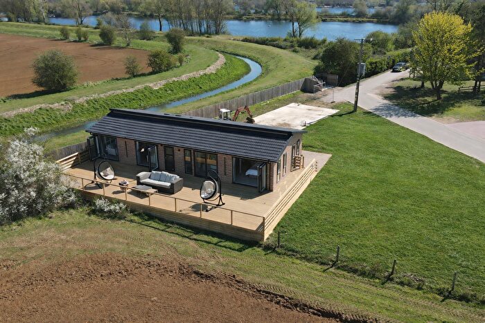 3 Bedroom Lodge For Sale In Barholm Road, Tallington, PE9