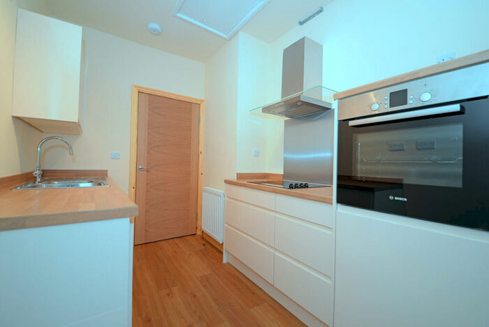 2 Bedroom Flat To Rent In Church Street, Barnoldswick, BB18