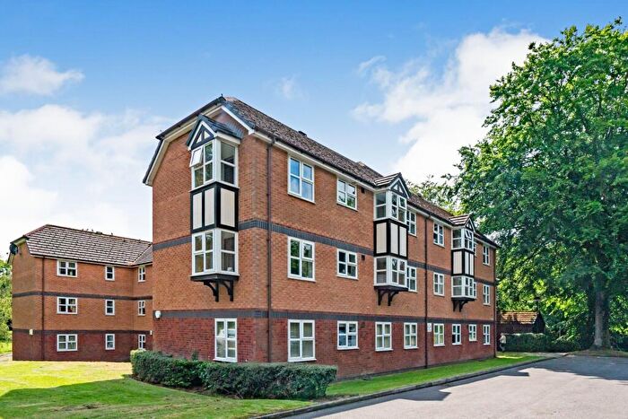 2 Bedroom Apartment For Sale In Monroe Close, Salford, Greater Manchester, M6