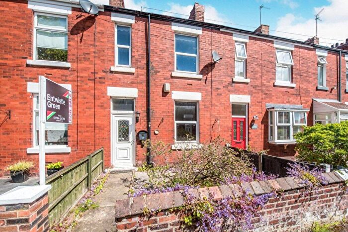 2 Bedroom House To Rent In Willow Grove, Formby, L37