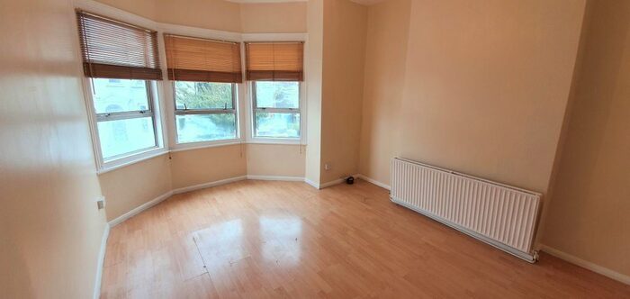 1 Bedroom Flat To Rent In Wightman Road, Haringey, N4