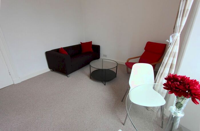 1 Bedroom Flat To Rent In Albert Street, Edinburgh, EH7