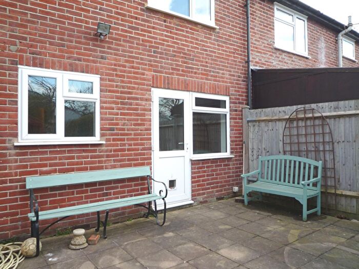 3 Bedroom Detached House To Rent In St Johns Road, Reading, RG4