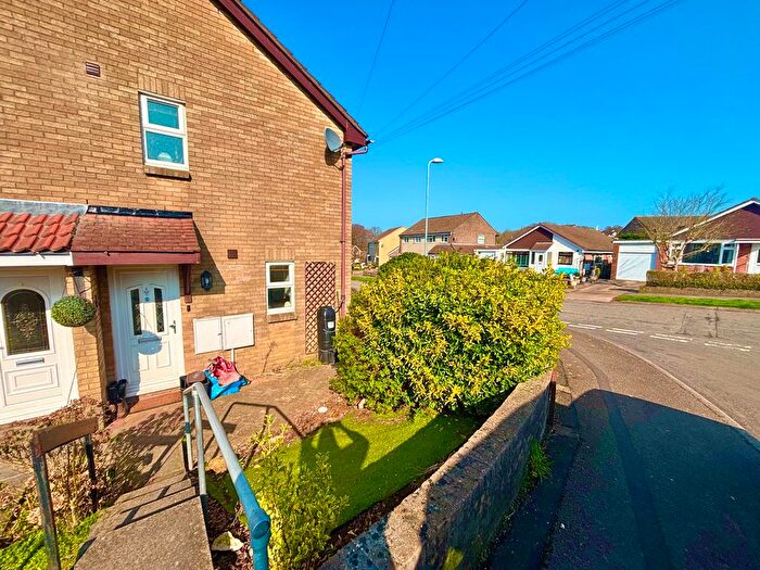 2 Bedroom Semi-Detached House For Sale In Oak Tree Close, New Inn, Pontypool, NP4