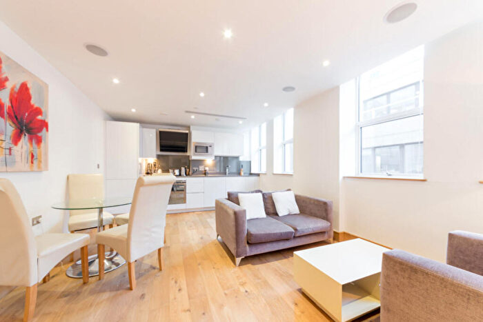 1 Bedroom Flat To Rent In Red Lion Court, St Pauls, EC4A