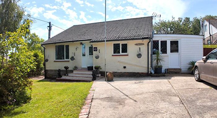 3 Bedroom Detached Bungalow For Sale In Bunkers Lane, Rookley, Ventnor, PO38