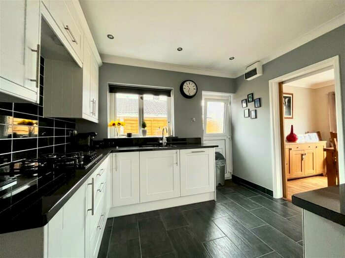 3 Bedroom Detached Bungalow For Sale In Elba Street, Gowerton, Swansea, SA4