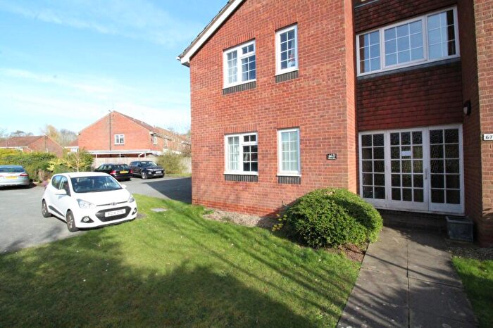 1 Bedroom Apartment To Rent In Ebourne Close, Kenilworth, Warwickshire, CV8