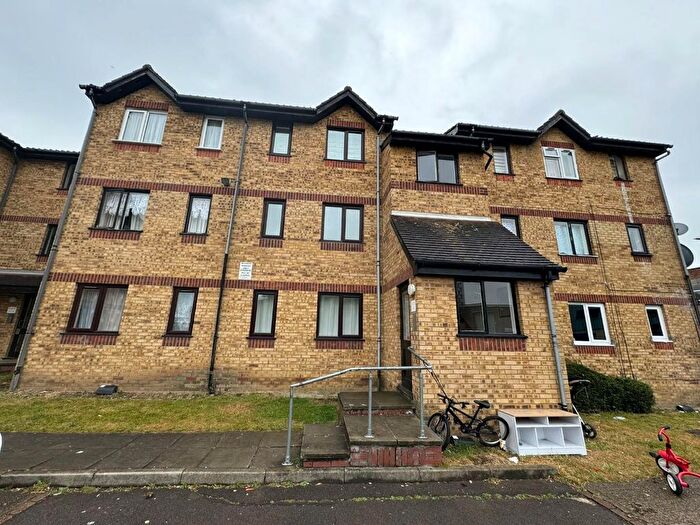 1 Bedroom Property To Rent In Dunnock Close, London, N9