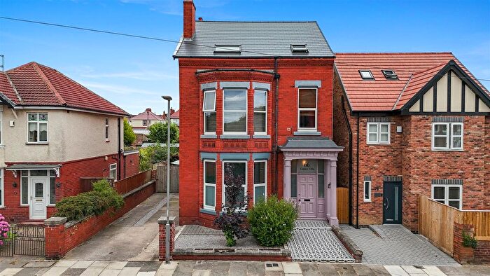 3 Bedroom Flat For Sale In Linden Grove, Hartlepool, TS26