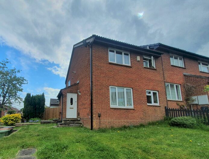 1 Bedroom Terraced House To Rent In Quebec Gardens, Bursledon, SO31