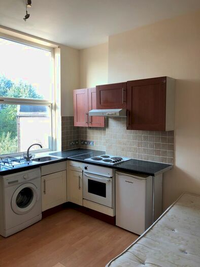 Studio To Rent In Buckley Road, London NW6