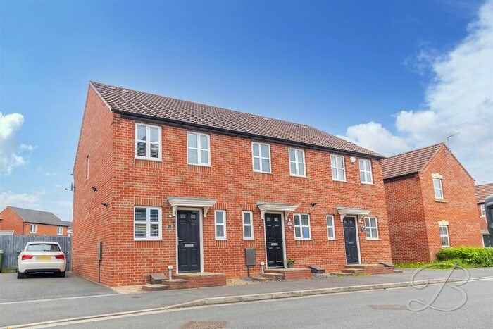 2 Bedroom End Of Terrace House To Rent In Wood Street, Warsop, Mansfield, NG20