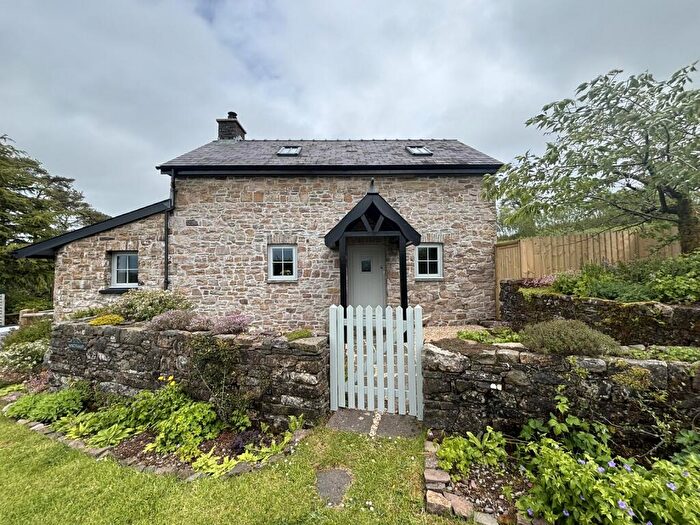 3 Bedroom Detached House For Sale In Gwynfe, Llangadog, Carmarthenshire., SA19