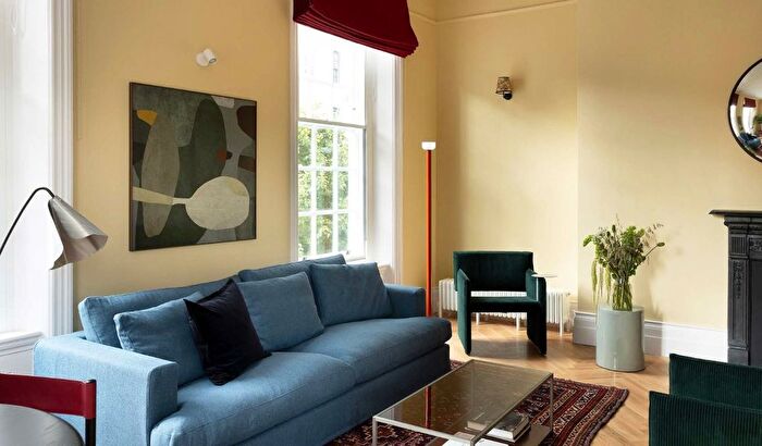 1 Bedroom Flat To Rent In Harley Street, London, W1G