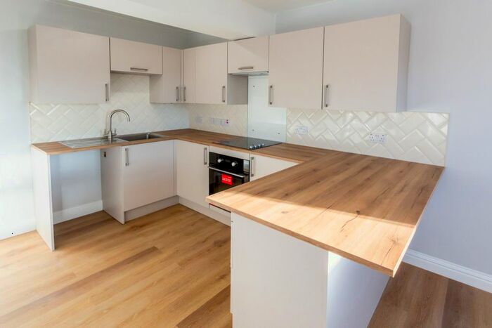 2 Bedroom Flat To Rent In Orchard Ave, Deal, CT14