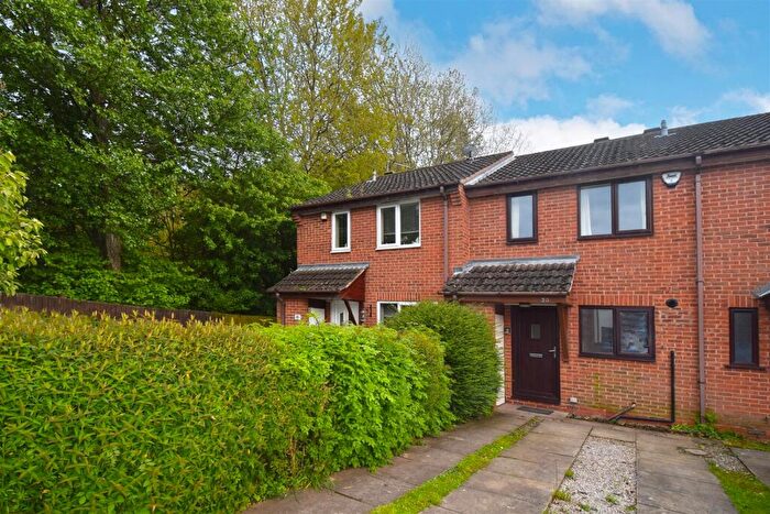 2 Bedroom Town House To Rent In Lathbury Close, Derwent Heights, DE21