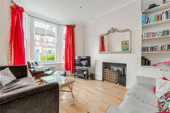 4 Bedroom Property To Rent In Brayburne Avenue, Clapham Town, SW4