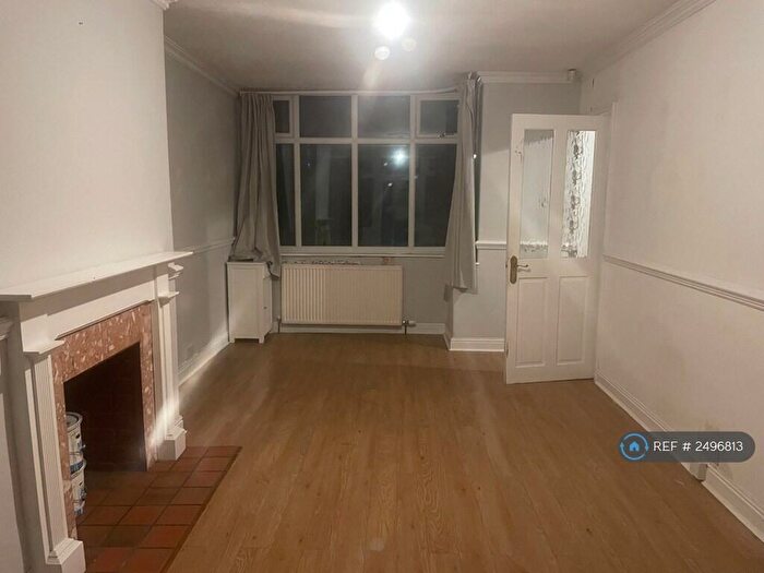 3 Bedroom Semi-Detached House To Rent In Downham Crescent, Prestwich, Manchester, M25