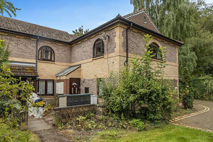 2 Bedroom Apartment To Rent In North Place, Central Headington, OX3