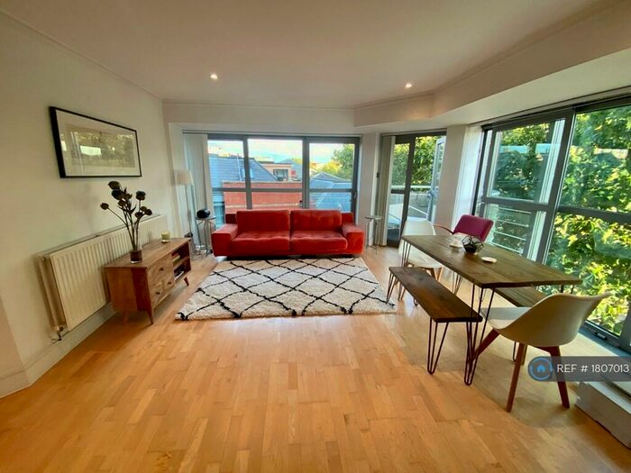 2 Bedroom Flat To Rent In The Custom House, Bristol, BS1