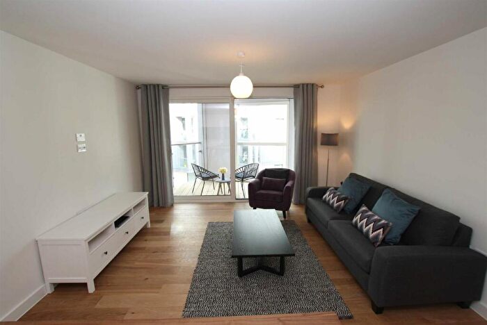2 Bedroom Apartment To Rent In The Hatbox, M4