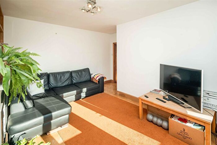 1 Bedroom Flat To Rent In Abercorn Place, St John's Wood, London, NW8