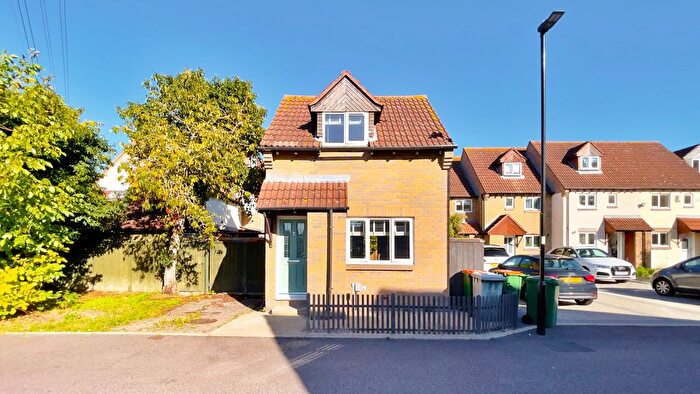 1 Bedroom Detached House For Sale In Jade Close, Custom House, London, E16