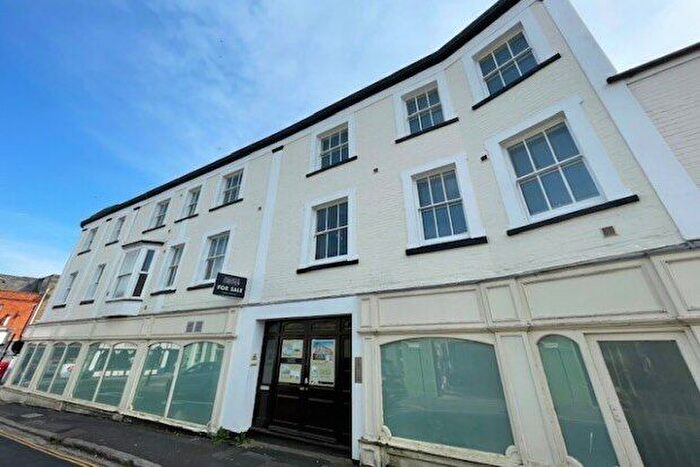 2 Bedroom Flat To Rent In Newport Street, Ryde, PO33