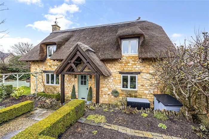 3 Bedroom Detached House For Sale In Hoo Lane, Chipping Campden, Gloucestershire, GL55