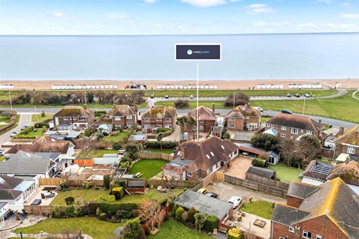 2 Bedroom Flat For Sale In Seafield Avenue, Goring-By-Sea, Worthing, BN12