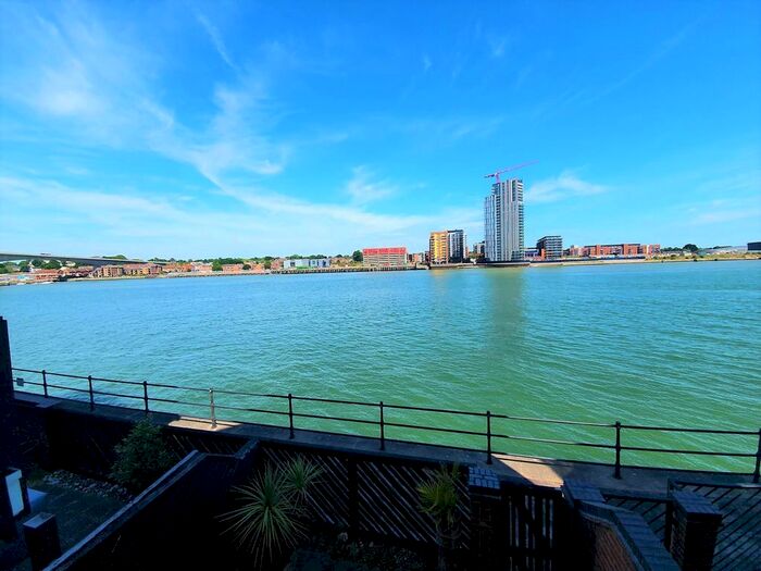 3 Bedroom Town House To Rent In Channel Way, Ocean Village, Southampton, SO14